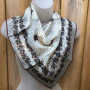 VTG Accessory Street Silk Square Scarf Delicate Floral Design Earthy Colors. EC